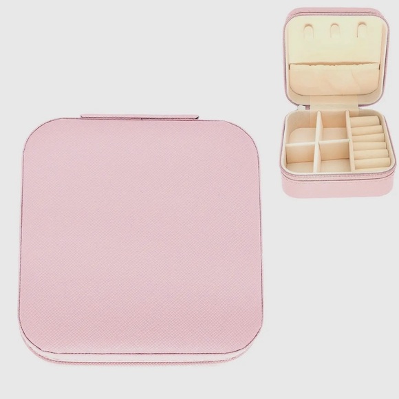 Jewelry - Pink Jewelry Organizer Box